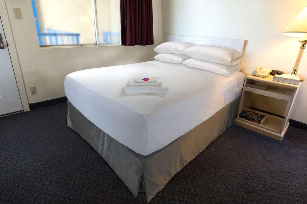 Americas Best Value Inn Story City Værelse billede